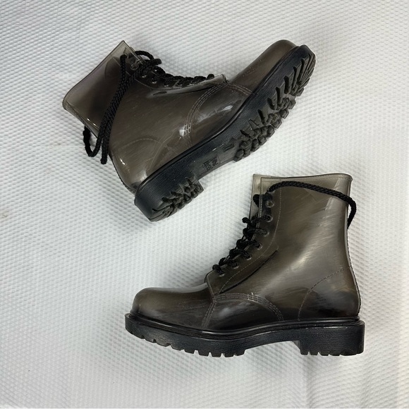 Dirty laundry transparent boot - Picture 2 of 13